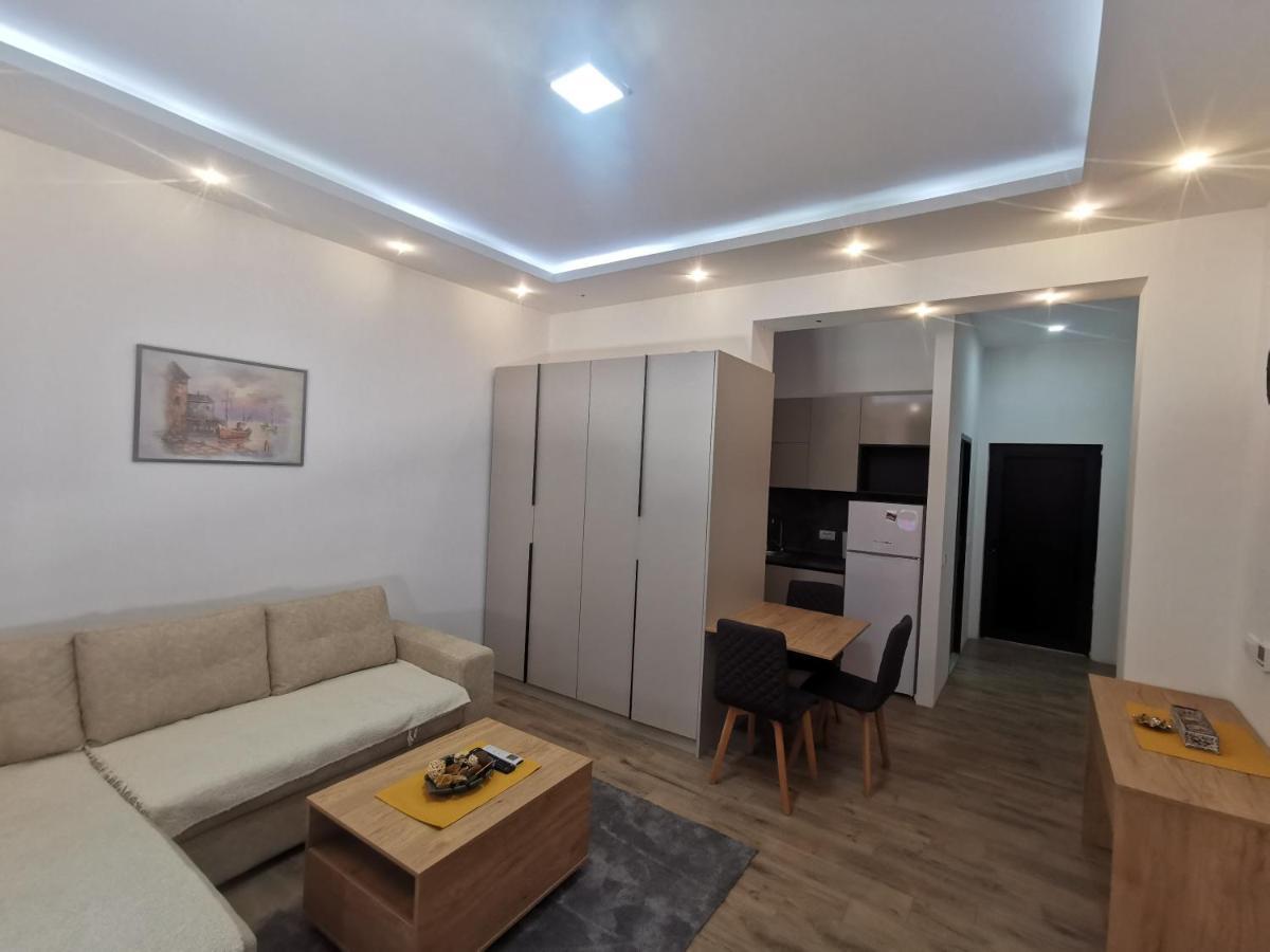 Restoran Due Punti Apartment Kursumlija Екстериор снимка