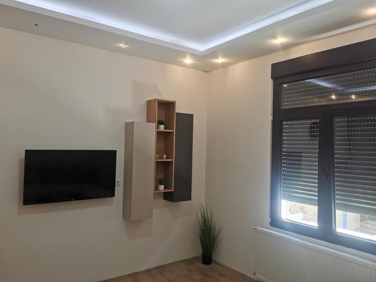 Restoran Due Punti Apartment Kursumlija Екстериор снимка