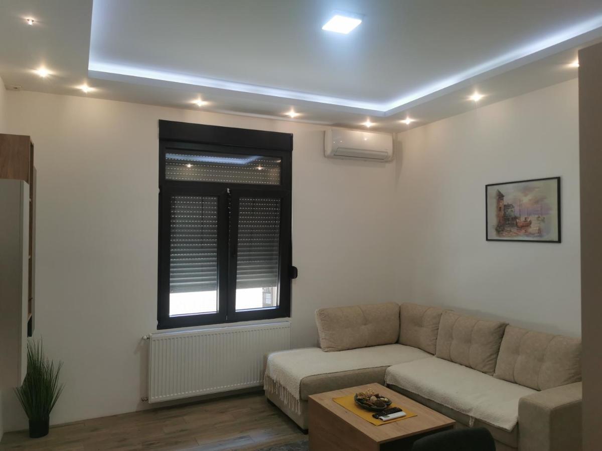 Restoran Due Punti Apartment Kursumlija Екстериор снимка